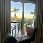 Palm View Guesthouse, Adults Only Frühstückspension