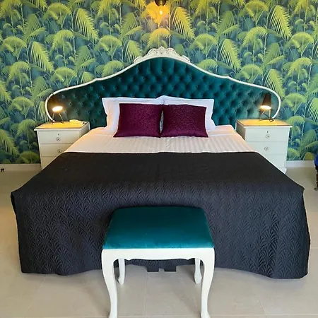 Bed & Breakfast Palm View Guesthouse, Adults Only