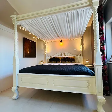 Palm View Guesthouse, Adults Only Bed & Breakfast