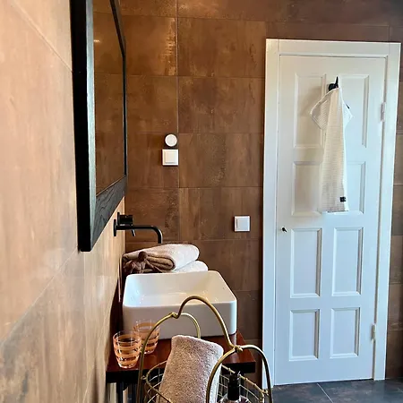 Palm View Guesthouse, Adults Only 4* Luz