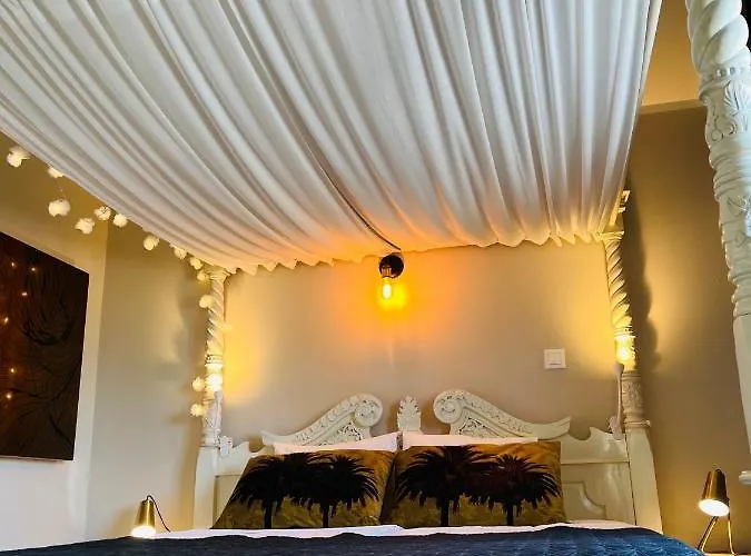 Palm View Guesthouse, Adults Only 4*