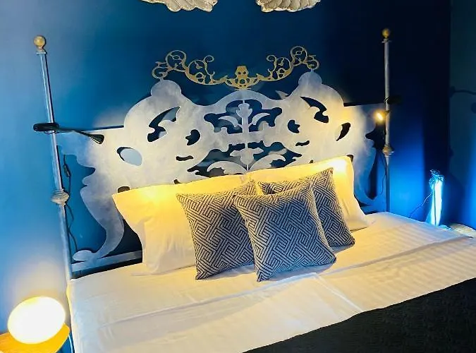 לינה וארוחת בוקר Palm View Guesthouse, Adults Only Senhora da Luz