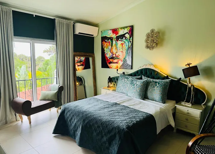 Palm View Guesthouse, Adults Only לינה וארוחת בוקר