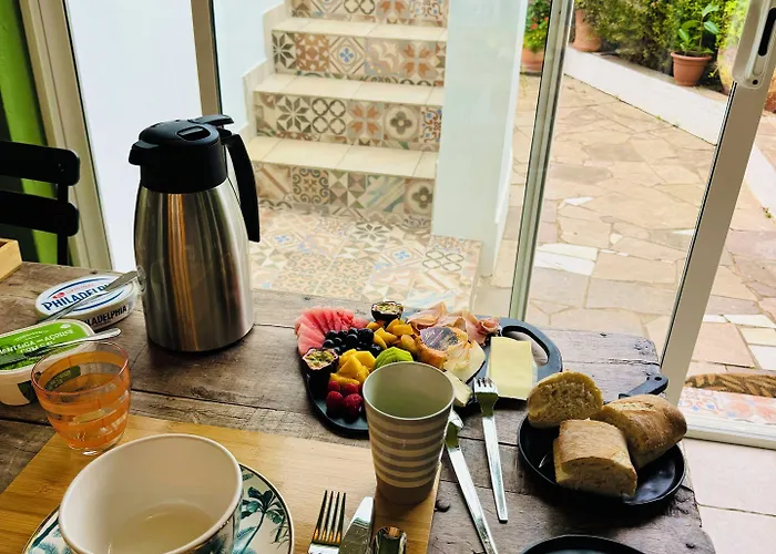 Palm View Guesthouse, Adults Only Senhora da Luz
