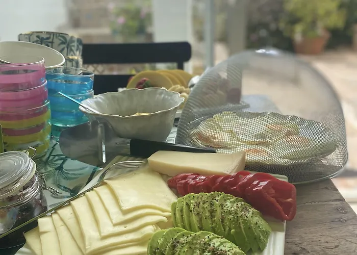 לינה וארוחת בוקר Palm View Guesthouse, Adults Only 4*