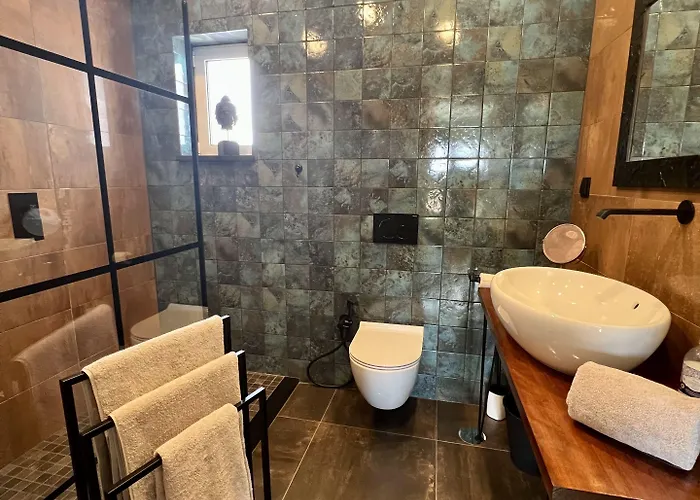 לינה וארוחת בוקר Palm View Guesthouse, Adults Only Senhora da Luz