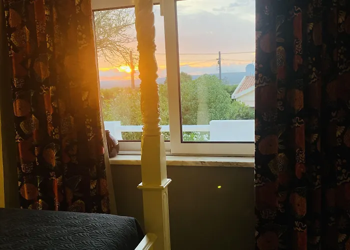 לינה וארוחת בוקר Palm View Guesthouse, Adults Only