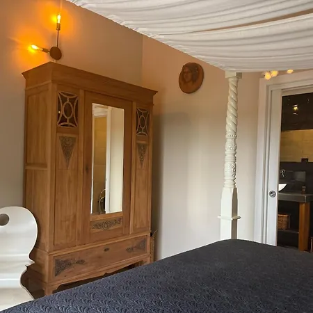 Bed & Breakfast Palm View Guesthouse, Adults Only